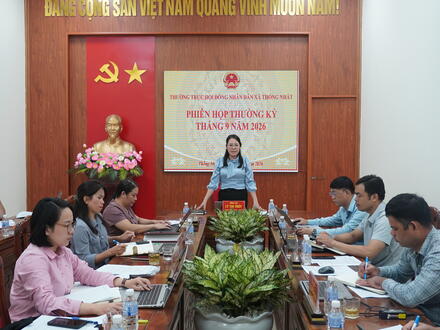 Kinh tế - Chính trị