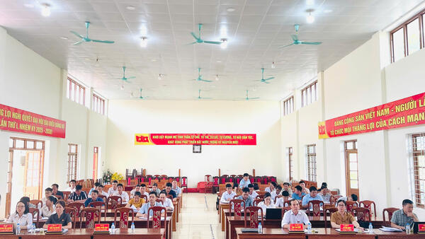Chiều ngày 30/7/2025. Hội đồng nhân dân xã Thống Nhất khoá II, nhiệm kỳ 2021 -2026 đã tổ chức Kỳ họp thứ hai (kỳ họp chuyên đề)