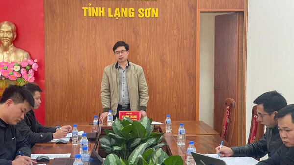 CHIỀU NGÀY 20/11/2025, CHỦ TỊCH UBND XÃ THỐNG NHẤT LÀM VIỆC VỚI VĂN PHÒNG HĐND & UBND XÃ