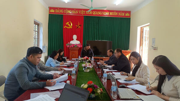 Đoàn giám sát của Thường trực Hội đồng nhân dân xã Thống Nhất  tiến hành giám sát chuyên công tác triển khai thực hiện Nghị quyết số 57-NQ/TW