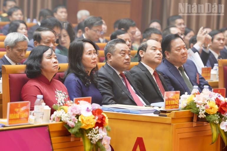Các đồng chí Ủy viên Bộ Chính trị, Ủy viên Trung ương Đảng tới dự đại hội. ndo_tr_img-0623.jpg
