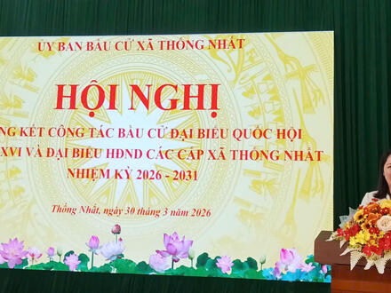 Kinh tế - Chính trị