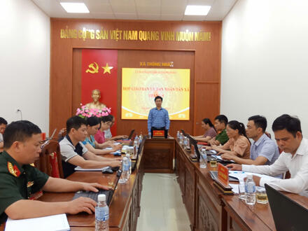 Kinh tế - Chính trị